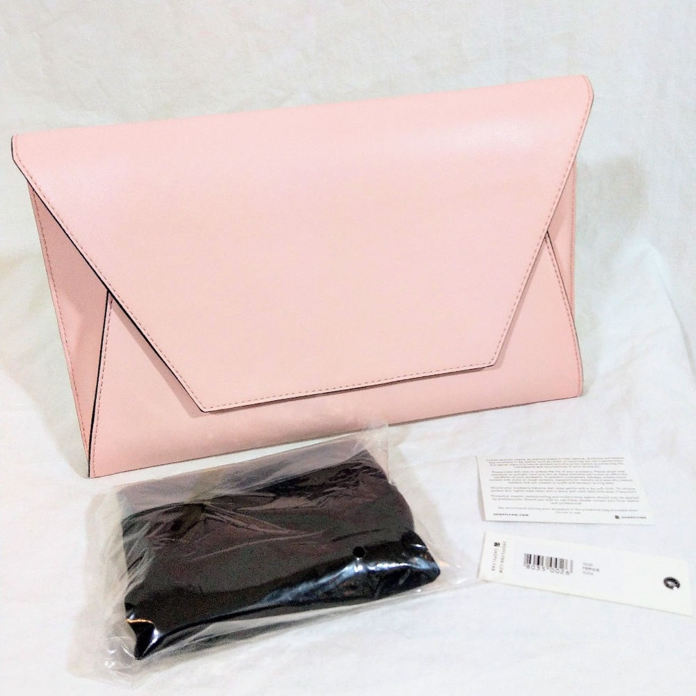 Flawed NWT Pink Flynn Fergie Envelope Clutch